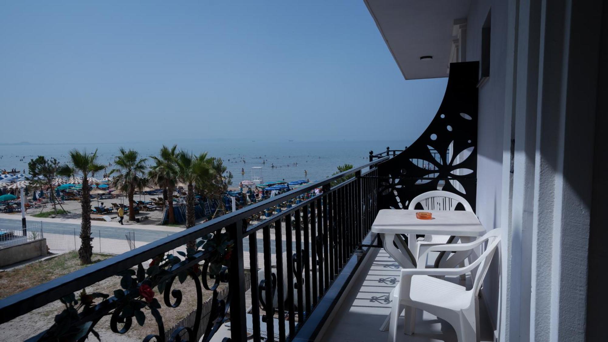 Hotel Saly Δυρράχιο Εξωτερικό φωτογραφία