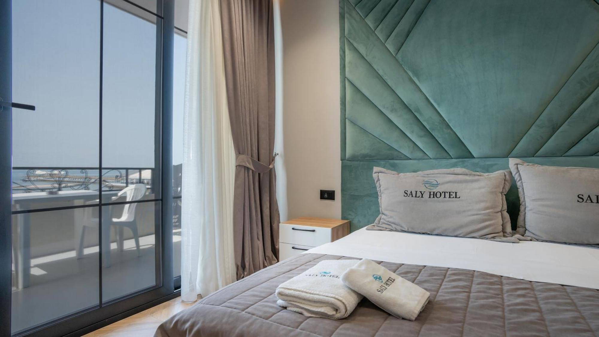 Hotel Saly Δυρράχιο Εξωτερικό φωτογραφία
