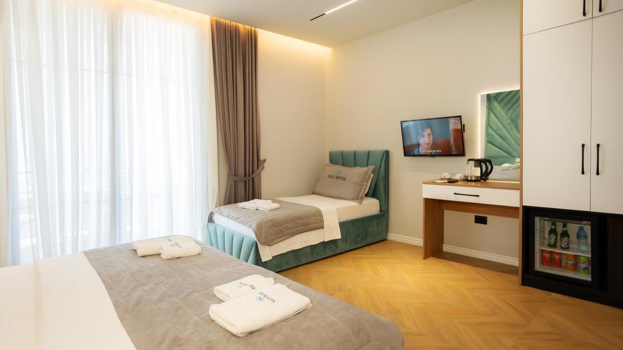 Hotel Saly Δυρράχιο Εξωτερικό φωτογραφία